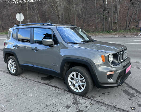 Серый Джип Ренегат, объемом двигателя 2.4 л и пробегом 100 тыс. км за 12900 $, фото 1 на Automoto.ua