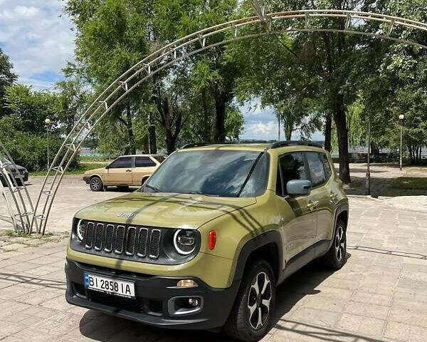 Джип Ренегат 2015 в Львове на Automoto.ua Зеленый Джип Ренегат, объемом двигателя 2.36 л и пробегом 135 тыс. км за 12400 $, фото 1 на Automoto.ua