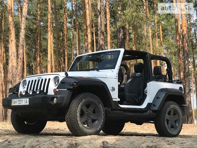 Білий Джип Wrangler, об'ємом двигуна 2.8 л та пробігом 70 тис. км за 39900 $, фото 1 на Automoto.ua