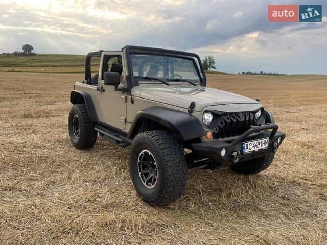 Бежевий Джип Wrangler, об'ємом двигуна 3.6 л та пробігом 104 тис. км за 16300 $, фото 1 на Automoto.ua