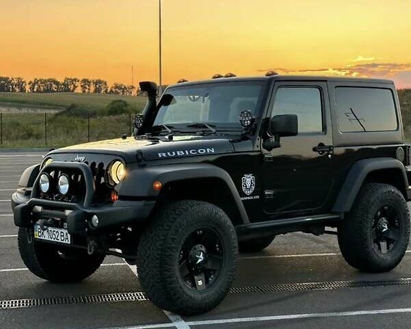 Чорний Джип Wrangler, об'ємом двигуна 3.6 л та пробігом 102 тис. км за 33000 $, фото 1 на Automoto.ua