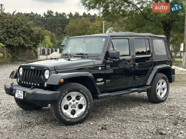 Чорний Джип Wrangler, об'ємом двигуна 3.6 л та пробігом 130 тис. км за 18300 $, фото 1 на Automoto.ua