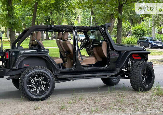 Чорний Джип Wrangler, об'ємом двигуна 3.6 л та пробігом 97 тис. км за 27999 $, фото 1 на Automoto.ua