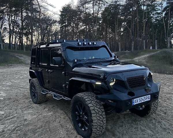 Черный Джип Вранглер, объемом двигателя 2 л и пробегом 67 тыс. км за 48900 $, фото 1 на Automoto.ua