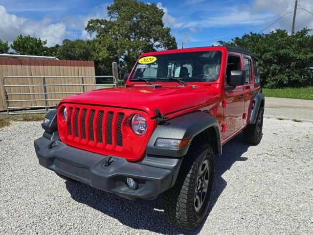 Красный Джип Вранглер, объемом двигателя 0 л и пробегом 34 тыс. км за 28000 $, фото 1 на Automoto.ua