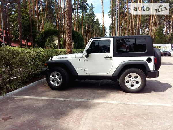 Джип Wrangler, об'ємом двигуна 3.8 л та пробігом 52 тис. км за 25700 $, фото 1 на Automoto.ua