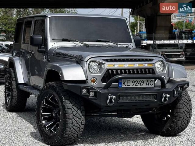 Сірий Джип Wrangler, об'ємом двигуна 3.6 л та пробігом 140 тис. км за 29999 $, фото 1 на Automoto.ua