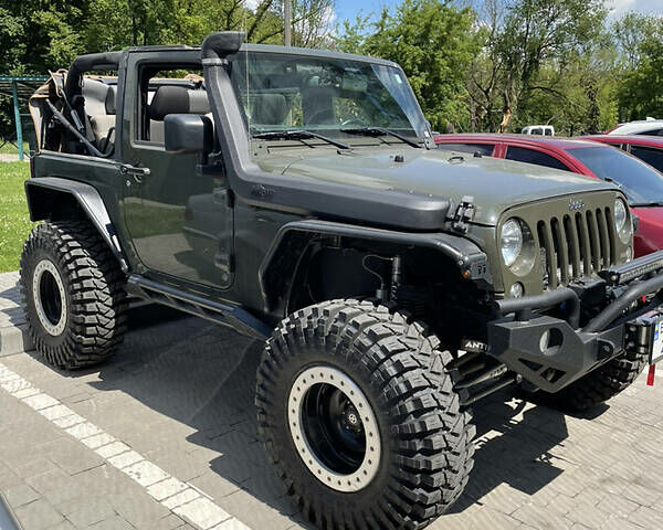 Зелений Джип Wrangler, об'ємом двигуна 3.6 л та пробігом 205 тис. км за 39999 $, фото 1 на Automoto.ua