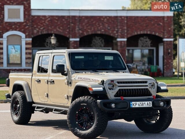 Бежевий Джип Gladiator, об'ємом двигуна 3.6 л та пробігом 97 тис. км за 49999 $, фото 1 на Automoto.ua