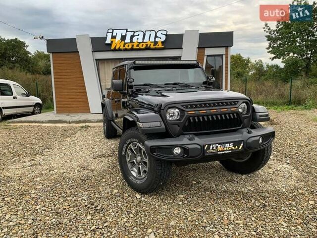 Чорний Джип Gladiator, об'ємом двигуна 3.6 л та пробігом 132 тис. км за 38000 $, фото 1 на Automoto.ua