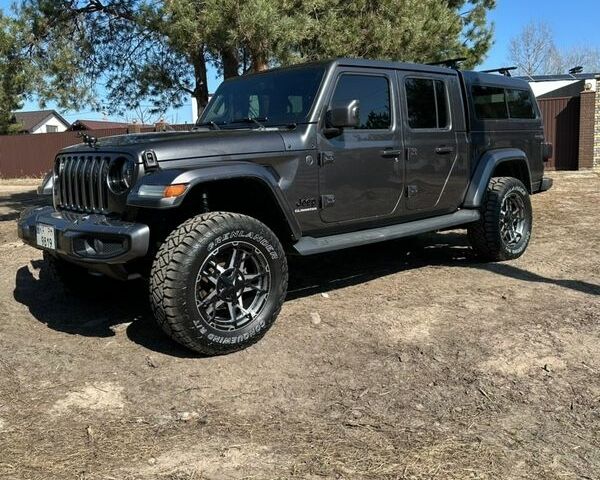 Джип Gladiator, объемом двигателя 3.6 л и пробегом 80 тыс. км за 58000 $, фото 1 на Automoto.ua