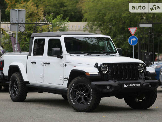 Джип Gladiator, объемом двигателя 3.6 л и пробегом 11 тыс. км за 53000 $, фото 1 на Automoto.ua