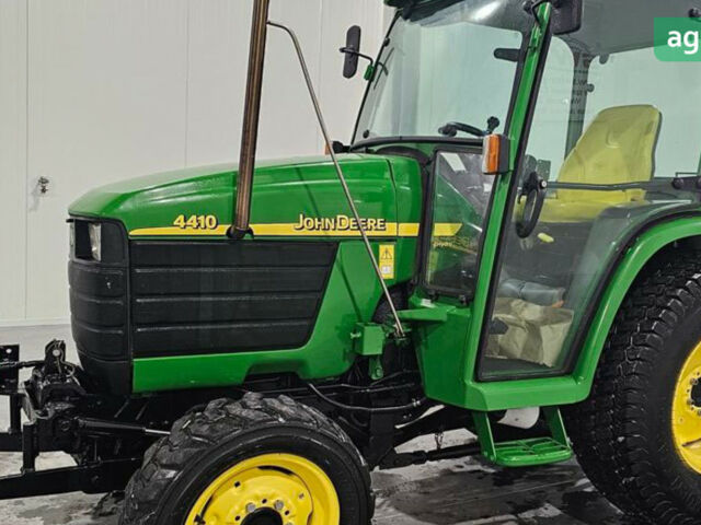 Джон Дир 131 2004 в Звенигородка на Automoto.ua Джон Дир 131, объемом двигателя 6 л и пробегом 0 тыс. км за 14878 $, фото 1 на Automoto.ua