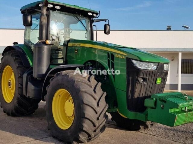 Зеленый Джон Дир 8285 R, объемом двигателя 0 л и пробегом 0 тыс. км за 142275 $, фото 1 на Automoto.ua