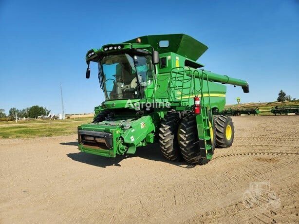 Джон Дир С680, объемом двигателя 0 л и пробегом 0 тыс. км за 111933 $, фото 1 на Automoto.ua