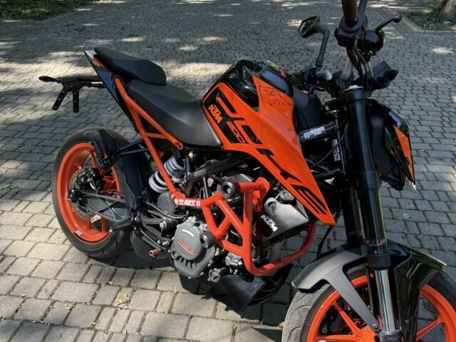 КТМ 200 Duke, объемом двигателя 0.2 л и пробегом 0 тыс. км за 3000 $, фото 1 на Automoto.ua