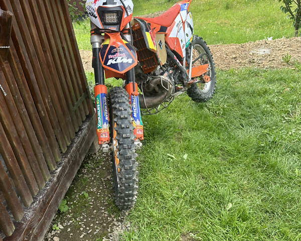 КТМ 300 EXC 2012 у Тячеве на Automoto.ua Помаранчевий КТМ 300 EXC, об'ємом двигуна 0 л та пробігом 66 тис. км за 4200 $, фото 1 на Automoto.ua