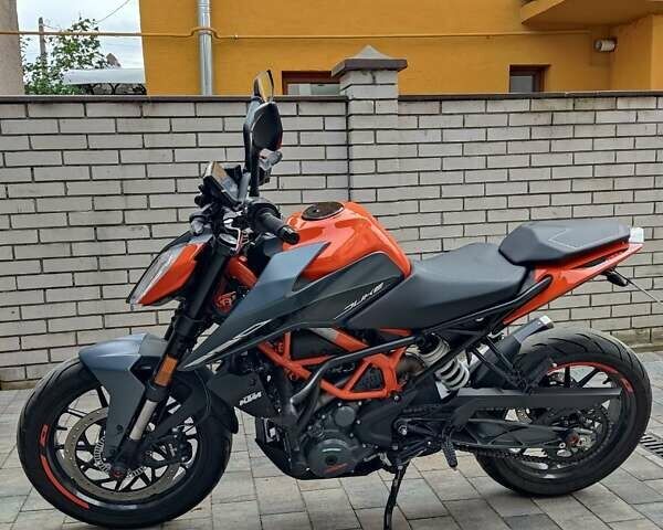 КТМ 390 Duke 2023 в Львове на Automoto.ua Черный КТМ 390 Duke, объемом двигателя 0.37 л и пробегом 5 тыс. км за 5800 $, фото 1 на Automoto.ua