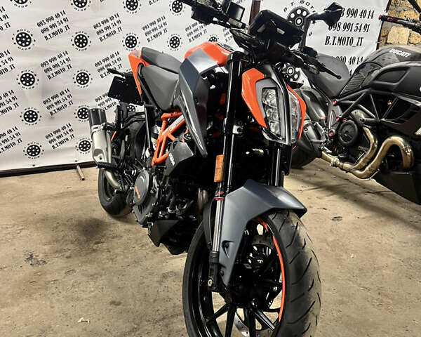 КТМ 390 Duke, объемом двигателя 0.39 л и пробегом 1 тыс. км за 5700 $, фото 1 на Automoto.ua