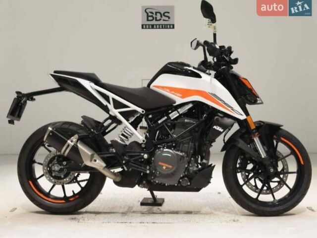 КТМ 390 Duke, об'ємом двигуна 0.39 л та пробігом 1 тис. км за 5800 $, фото 1 на Automoto.ua