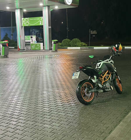 КТМ 390 Duke 2014 у Києві на Automoto.ua КТМ 390 Duke, об'ємом двигуна 0 л та пробігом 37 тис. км за 3600 $, фото 1 на Automoto.ua