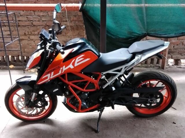 КТМ 390 Duke, объемом двигателя 0.37 л и пробегом 0 тыс. км за 3500 $, фото 1 на Automoto.ua