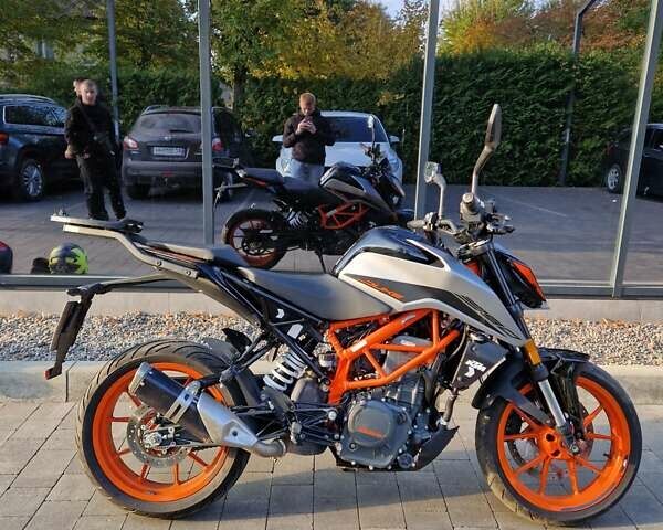 Серый КТМ 390 Duke, объемом двигателя 0.37 л и пробегом 21 тыс. км за 4300 $, фото 1 на Automoto.ua
