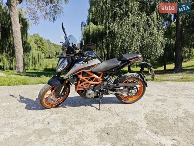 Сірий КТМ 390 Duke, об'ємом двигуна 0.37 л та пробігом 9 тис. км за 5100 $, фото 1 на Automoto.ua