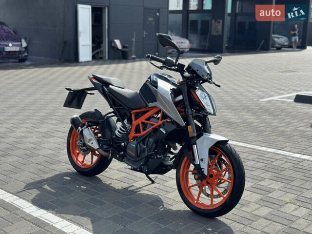 Серый КТМ 390 Duke, объемом двигателя 0.4 л и пробегом 8 тыс. км за 5200 $, фото 1 на Automoto.ua