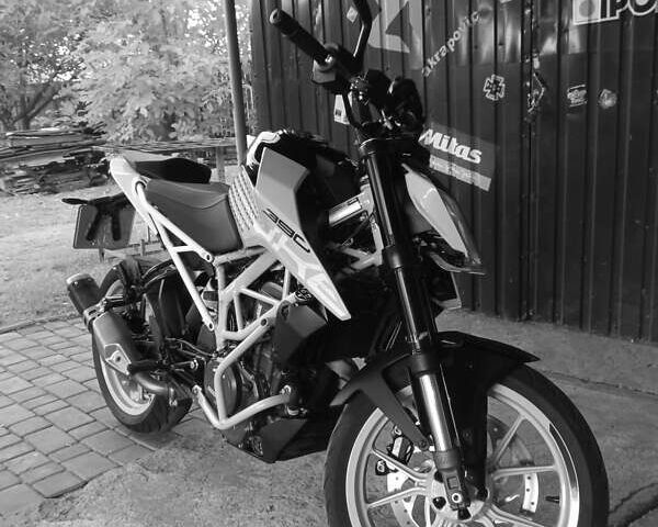 КТМ 390 Duke 2021 у Черкасах на Automoto.ua Помаранчевий КТМ 390 Duke, об'ємом двигуна 0 л та пробігом 10 тис. км за 5200 $, фото 1 на Automoto.ua