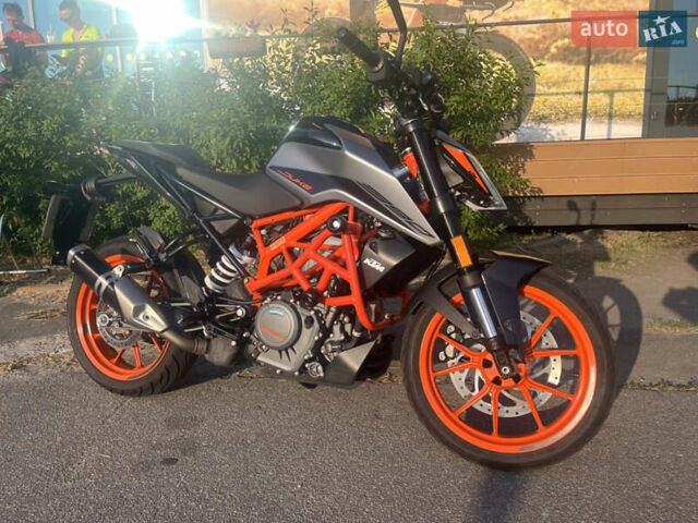 Оранжевый КТМ 390 Duke, объемом двигателя 0.37 л и пробегом 11 тыс. км за 5200 $, фото 1 на Automoto.ua