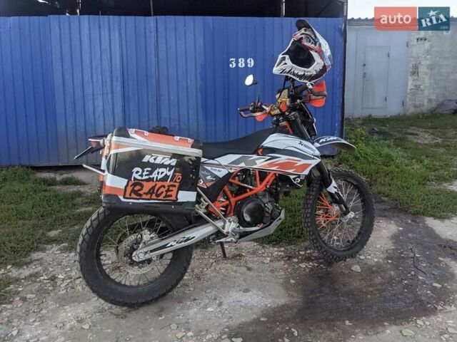 Белый КТМ 690 Enduro, объемом двигателя 0.69 л и пробегом 45 тыс. км за 9000 $, фото 1 на Automoto.ua