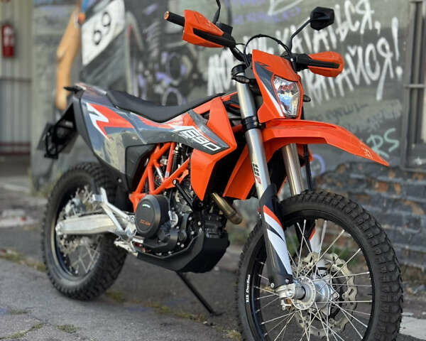 КТМ 690 Enduro, объемом двигателя 0 л и пробегом 1 тыс. км за 14000 $, фото 1 на Automoto.ua