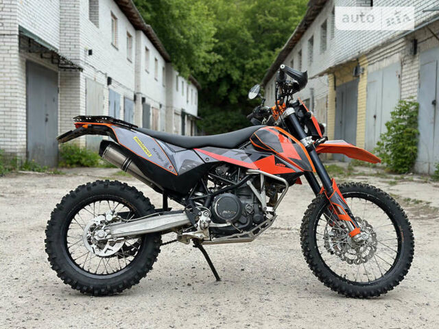 Помаранчевий КТМ 690 Enduro, об'ємом двигуна 0.65 л та пробігом 72 тис. км за 6300 $, фото 1 на Automoto.ua