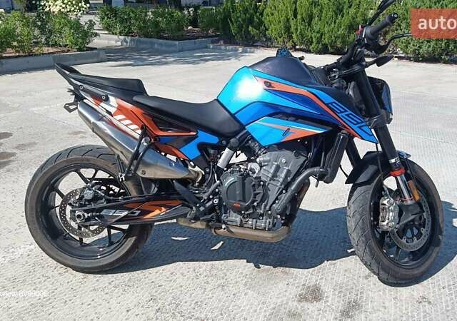 КТМ 890 Duke, об'ємом двигуна 0 л та пробігом 8 тис. км за 9800 $, фото 1 на Automoto.ua