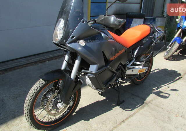 Серый КТМ 990 Adventure, объемом двигателя 0 л и пробегом 70 тыс. км за 7550 $, фото 1 на Automoto.ua