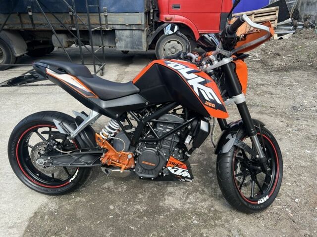 КТМ Дюке, объемом двигателя 0.2 л и пробегом 0 тыс. км за 2500 $, фото 1 на Automoto.ua