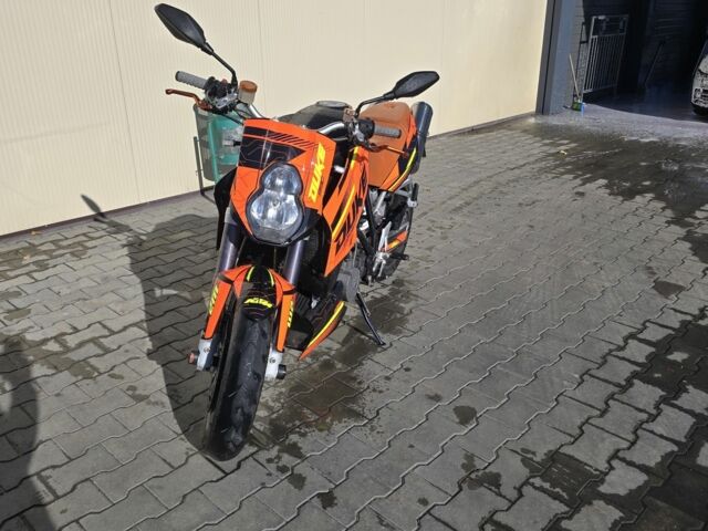 КТМ Супер Дюке, объемом двигателя 0.99 л и пробегом 0 тыс. км за 3200 $, фото 1 на Automoto.ua