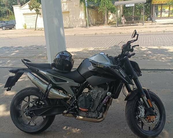 Черный КТМ Duke 790, объемом двигателя 0.8 л и пробегом 9 тыс. км за 9700 $, фото 1 на Automoto.ua