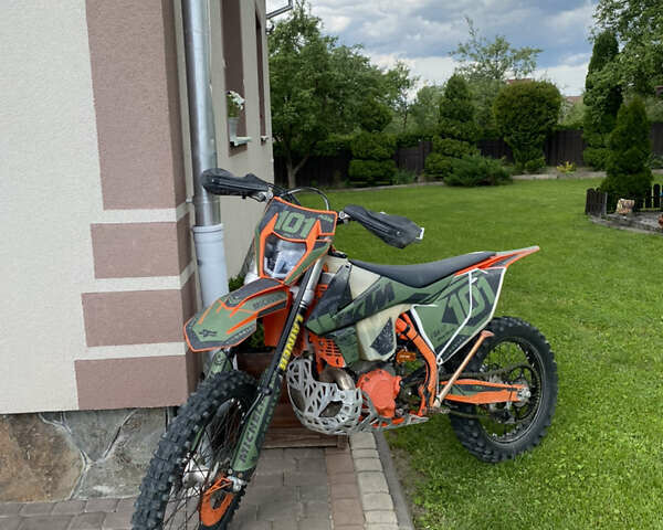 КТМ EXC 250, объемом двигателя 0.25 л и пробегом 2 тыс. км за 5200 $, фото 1 на Automoto.ua