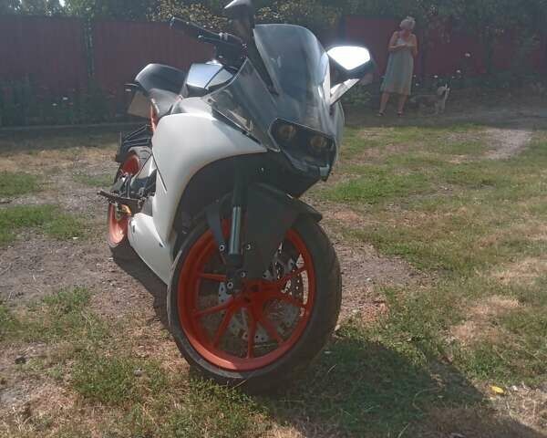 Червоний КТМ RC 390, об'ємом двигуна 3 л та пробігом 40 тис. км за 3900 $, фото 1 на Automoto.ua