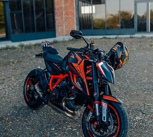 КТМ Super Duke 1290, об'ємом двигуна 0 л та пробігом 9 тис. км за 18000 $, фото 1 на Automoto.ua