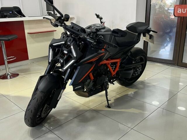 КТМ Super Duke 1390 R EVO 2024 года купить новое авто КТМ Super Duke 1390 R EVO 2024 года от официального дилера MOTO-PULSE КТМ фото