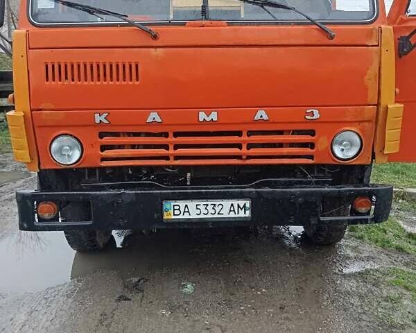 Оранжевый КамАЗ 51102, объемом двигателя 10.85 л и пробегом 187 тыс. км за 4800 $, фото 1 на Automoto.ua