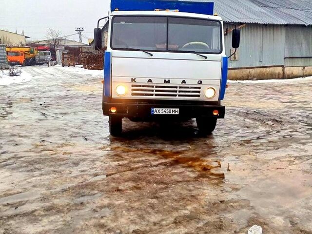 Белый КамАЗ 5320, объемом двигателя 11 л и пробегом 250 тыс. км за 5500 $, фото 1 на Automoto.ua