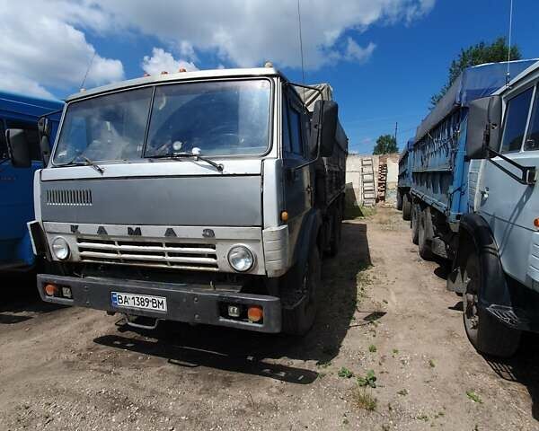 Серый КамАЗ 5320, объемом двигателя 10.8 л и пробегом 100 тыс. км за 7000 $, фото 1 на Automoto.ua