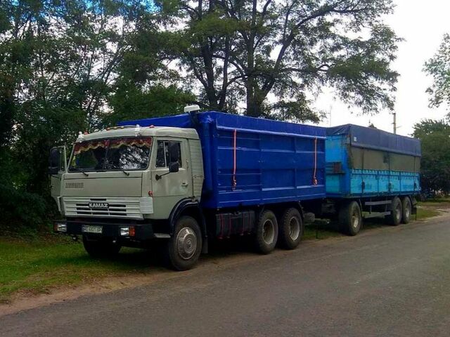 Серый КамАЗ 5320, объемом двигателя 10.9 л и пробегом 210 тыс. км за 13000 $, фото 1 на Automoto.ua