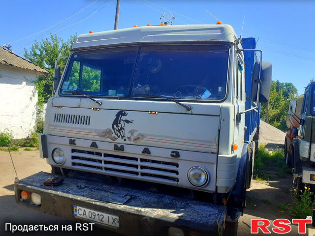 Серый КамАЗ 5320, объемом двигателя 10.9 л и пробегом 300 тыс. км за 7200 $, фото 1 на Automoto.ua