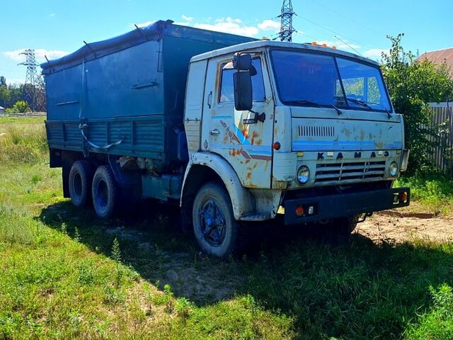 Серый КамАЗ 5320, объемом двигателя 15 л и пробегом 150 тыс. км за 6000 $, фото 1 на Automoto.ua