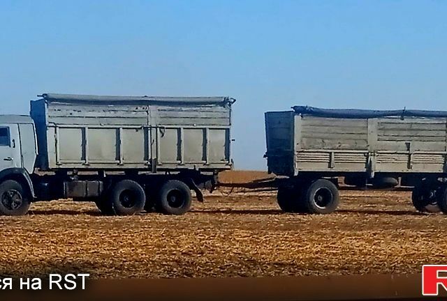 Серый КамАЗ 5320, объемом двигателя 10 л и пробегом 300 тыс. км за 6600 $, фото 1 на Automoto.ua